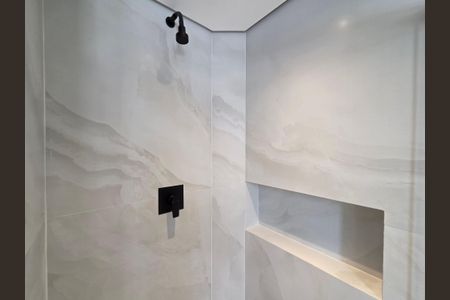 Apartamento para alugar com 145m², 3 quartos e 1 vaga Apartamento para alugar com 145m², 3 quartos e 1 vagaBanheiro da Suíte