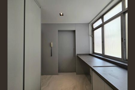 Apartamento para alugar com 145m², 3 quartos e 1 vaga Apartamento para alugar com 145m², 3 quartos e 1 vagaÁrea de Serviço