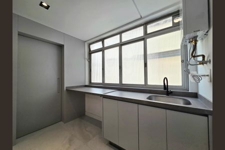 Apartamento para alugar com 145m², 3 quartos e 1 vaga Apartamento para alugar com 145m², 3 quartos e 1 vagaÁrea de Serviço