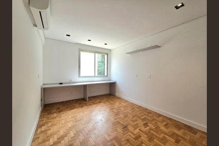 Apartamento para alugar com 145m², 3 quartos e 1 vaga Apartamento para alugar com 145m², 3 quartos e 1 vagaQuarto 3