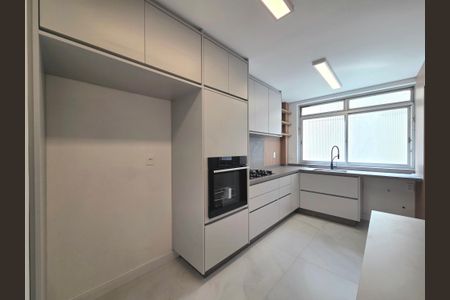 Apartamento para alugar com 145m², 3 quartos e 1 vaga Apartamento para alugar com 145m², 3 quartos e 1 vagaCozinha