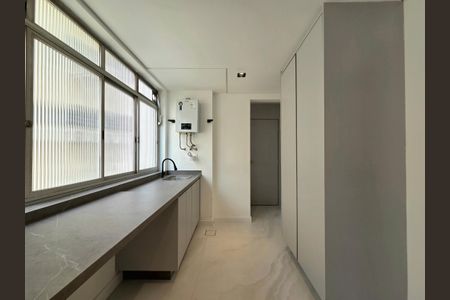 Apartamento para alugar com 145m², 3 quartos e 1 vaga Apartamento para alugar com 145m², 3 quartos e 1 vagaÁrea de Serviço