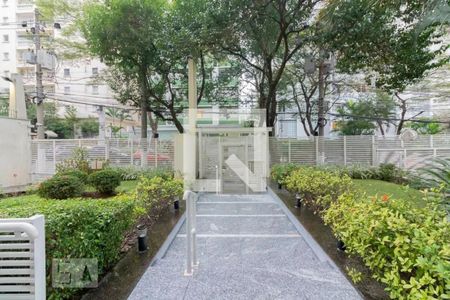 Apartamento para alugar com 145m², 3 quartos e 1 vaga