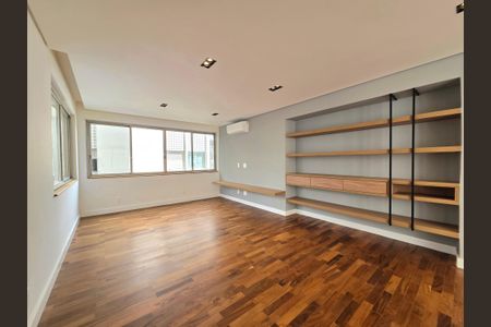 Apartamento para alugar com 145m², 3 quartos e 1 vaga Apartamento para alugar com 145m², 3 quartos e 1 vagaSala