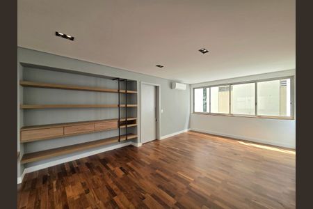 Apartamento para alugar com 145m², 3 quartos e 1 vaga Apartamento para alugar com 145m², 3 quartos e 1 vagaSala