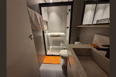 Banheiro 1 de apartamento para alugar com 3 quartos, 98m² em Taquaral, Campinas