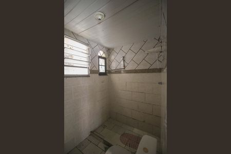 Casa para alugar com 155m², 3 quartos e 3 vagas Casa para alugar com 155m², 3 quartos e 3 vagasBanheiro social