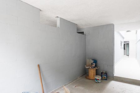 Casa para alugar com 60m², 2 quartos e 1 vaga Casa para alugar com 60m², 2 quartos e 1 vagaHall