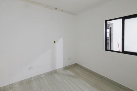 Hall de casa para alugar com 2 quartos, 60m² em Jardim Guanca, São Paulo
