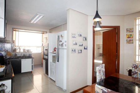 Apartamento à venda com 100m², 3 quartos e sem vagaCozinha