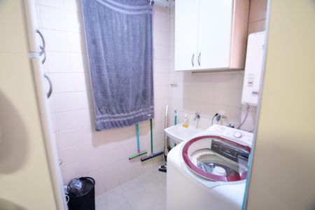 Apartamento à venda com 86m², 2 quartos e 1 vagaÁrea de Serviço