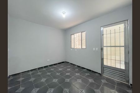 Casa para alugar com 35m², 1 quarto e sem vaga Casa para alugar com 35m², 1 quarto e sem vagaSala