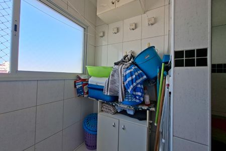 Apartamento para alugar com 85m², 2 quartos e 1 vaga Apartamento para alugar com 85m², 2 quartos e 1 vagaÁrea de serviço