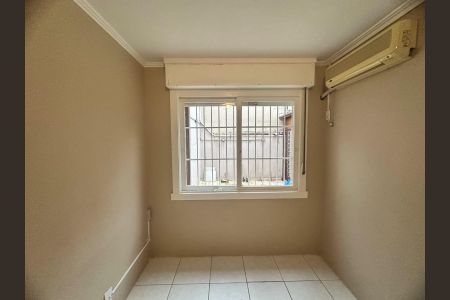 Quarto de apartamento para alugar com 1 quarto, 65m² em Jardim do Salso, Porto Alegre