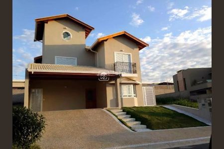 Casa de condomínio à venda com 291m², 3 quartos e 4 vagasFoto 01