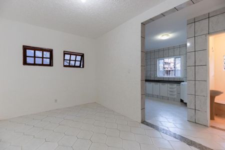Casa para alugar com 45m², 1 quarto e sem vagaSala/Quarto