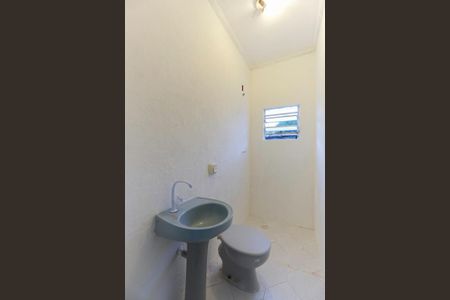 Banheiro de casa para alugar com 1 quarto, 45m² em Jardim Carlu, São Paulo