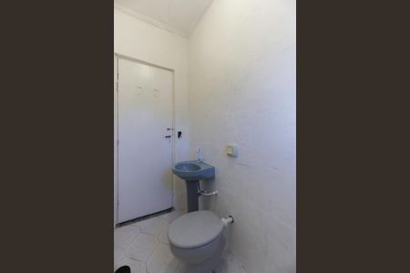 Banheiro de casa para alugar com 1 quarto, 45m² em Jardim Carlu, São Paulo