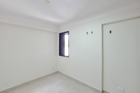 Apartamento à venda com 87m², 3 quartos e 2 vagasQuarto 2
