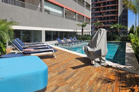 Studio à venda com 26m², 1 quarto e sem vaga Studio à venda com 26m², 1 quarto e sem vagaÁrea comum - Piscina