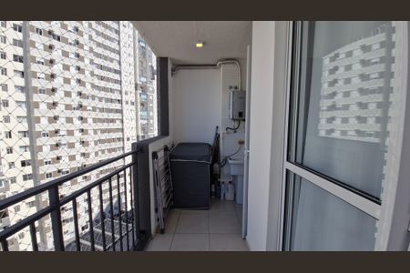 Apartamento para alugar com 48m², 2 quartos e 1 vaga Apartamento para alugar com 48m², 2 quartos e 1 vagaVaranda
