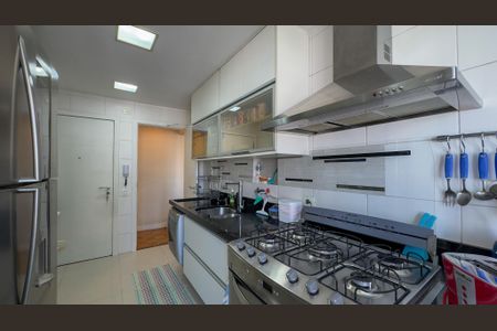 Apartamento à venda com 107m², 3 quartos e 1 vagaCozinha e Área de Serviço