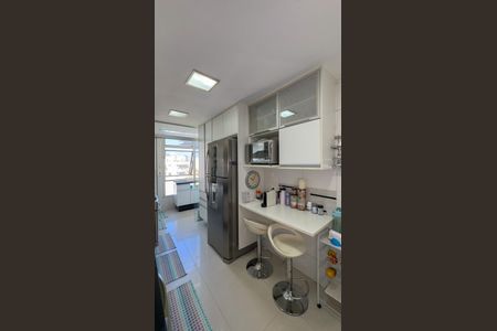 Apartamento à venda com 107m², 3 quartos e 1 vagaCozinha e Área de Serviço