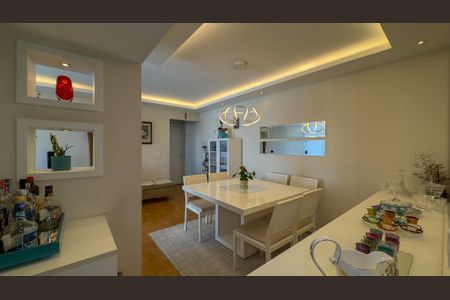 Apartamento à venda com 107m², 3 quartos e 1 vagaSala