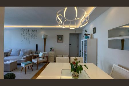 Apartamento à venda com 107m², 3 quartos e 1 vagaSala