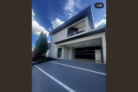 Casa para alugar com 312m², 5 quartos e 4 vagas Casa para alugar com 312m², 5 quartos e 4 vagasFachada