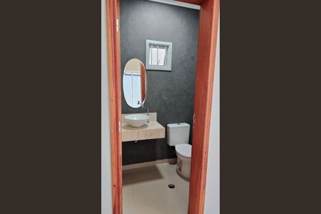 Casa para alugar com 312m², 5 quartos e 4 vagas Casa para alugar com 312m², 5 quartos e 4 vagasBanheiro