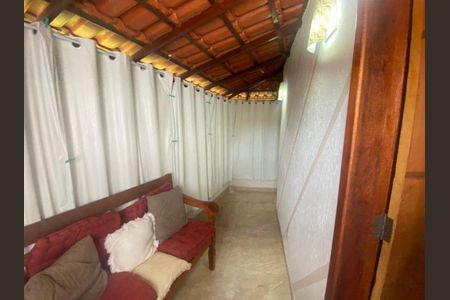 Casa à venda com 3 quartos, 120m² em Sapê, Niterói