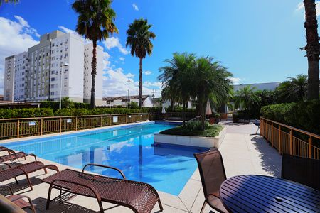 Apartamento à venda com 64m², 2 quartos e 1 vagaÁrea comum - Piscina