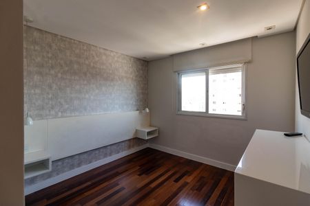 Apartamento para alugar com 130m², 3 quartos e 2 vagasSuíte 1