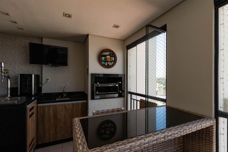 Apartamento para alugar com 130m², 3 quartos e 2 vagasVaranda