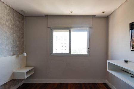 Apartamento para alugar com 130m², 3 quartos e 2 vagasSuíte 1