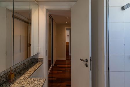 Apartamento para alugar com 130m², 3 quartos e 2 vagasBanheiro da Suíte 1