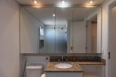 Apartamento para alugar com 130m², 3 quartos e 2 vagasBanheiro da Suíte 1