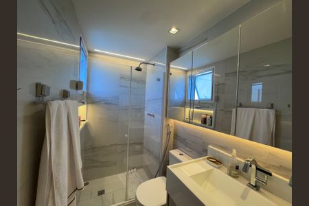 Apartamento à venda com 89m², 3 quartos e 1 vagaSuíte 1 - Banheiro