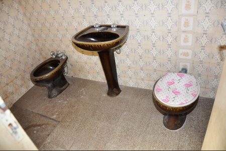 Casa para alugar com 240m², 2 quartos e 1 vaga Casa para alugar com 240m², 2 quartos e 1 vagaDetalhe - Banheiro Social