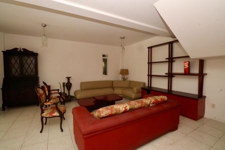 Apartamento para alugar com 170m², 3 quartos e 2 vagas Apartamento para alugar com 170m², 3 quartos e 2 vagasSala