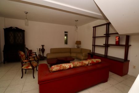 Apartamento para alugar com 170m², 3 quartos e 2 vagas Apartamento para alugar com 170m², 3 quartos e 2 vagasSala