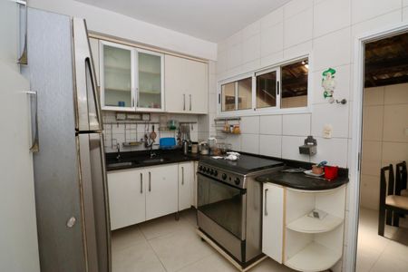 Apartamento para alugar com 170m², 3 quartos e 2 vagas Apartamento para alugar com 170m², 3 quartos e 2 vagasCozinha