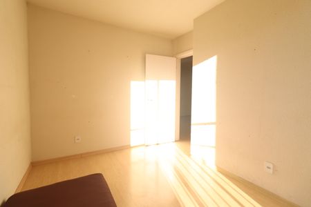 Quarto 02 de apartamento para alugar com 2 quartos, 77m² em Roselândia, Novo Hamburgo