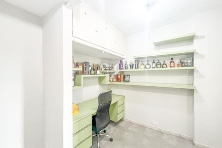 Apartamento para alugar com 130m², 2 quartos e 1 vagaEscritório
