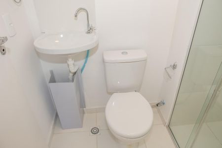 Apartamento para alugar com 36m², 2 quartos e sem vaga Apartamento para alugar com 36m², 2 quartos e sem vagaBanheiro