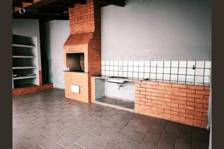 Casa à venda com 169m², 3 quartos e 2 vagasFoto 01