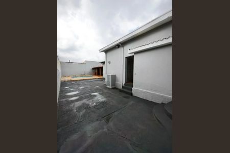 Casa à venda com 169m², 3 quartos e 2 vagasFoto 01