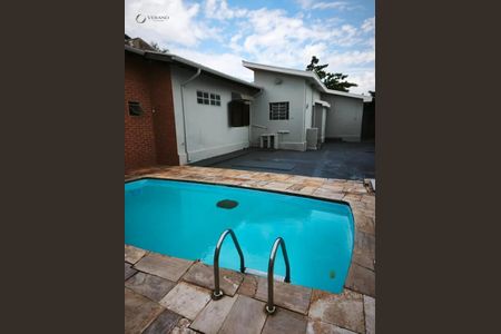 Casa à venda com 169m², 3 quartos e 2 vagasFoto 01
