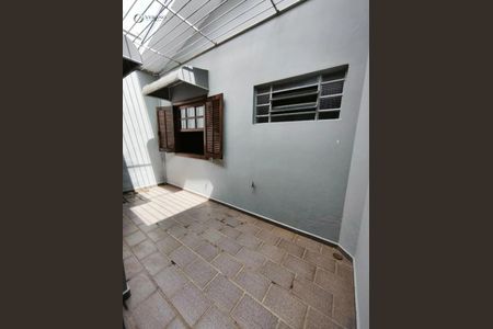 Casa à venda com 169m², 3 quartos e 2 vagasFoto 01